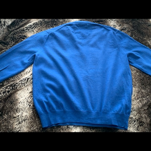 Express Design Studio V-Neck Sweater - Picture 3 of 9